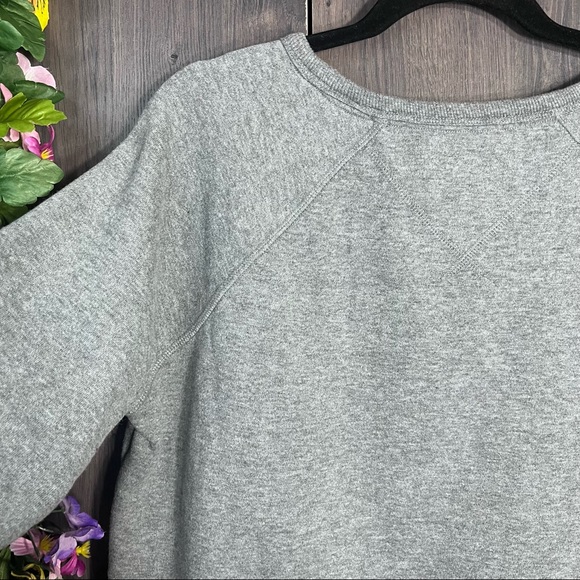 +💙2/$40💙NWOT Tommy Hilfiger Sport Grey Crew Neck Pullover Sweater Size Large - Picture 14 of 16